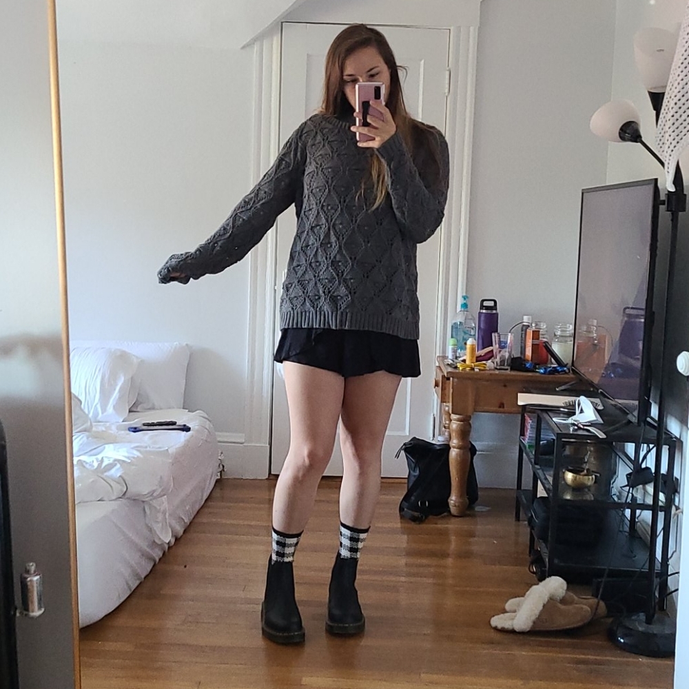 Cozy oversized Tommy Hilfiger sweater
